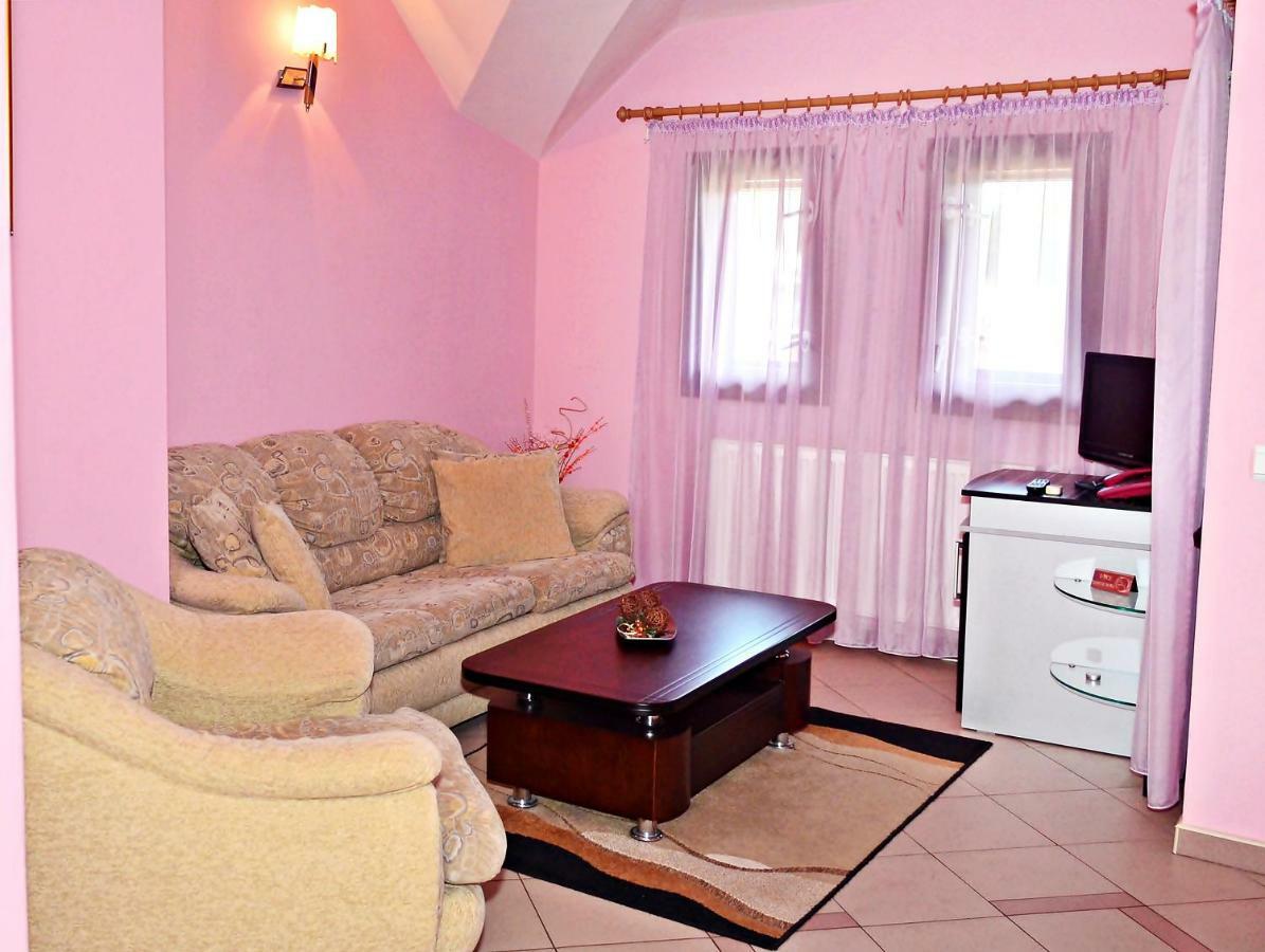 Family Hotel Maraya Arbanasi Dış mekan fotoğraf